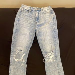 American Eagle Mom jeans